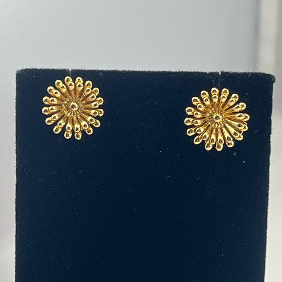 COACH Vintage Flower Gold Tone Floral Stud Earrings - Picture 2 of 10
